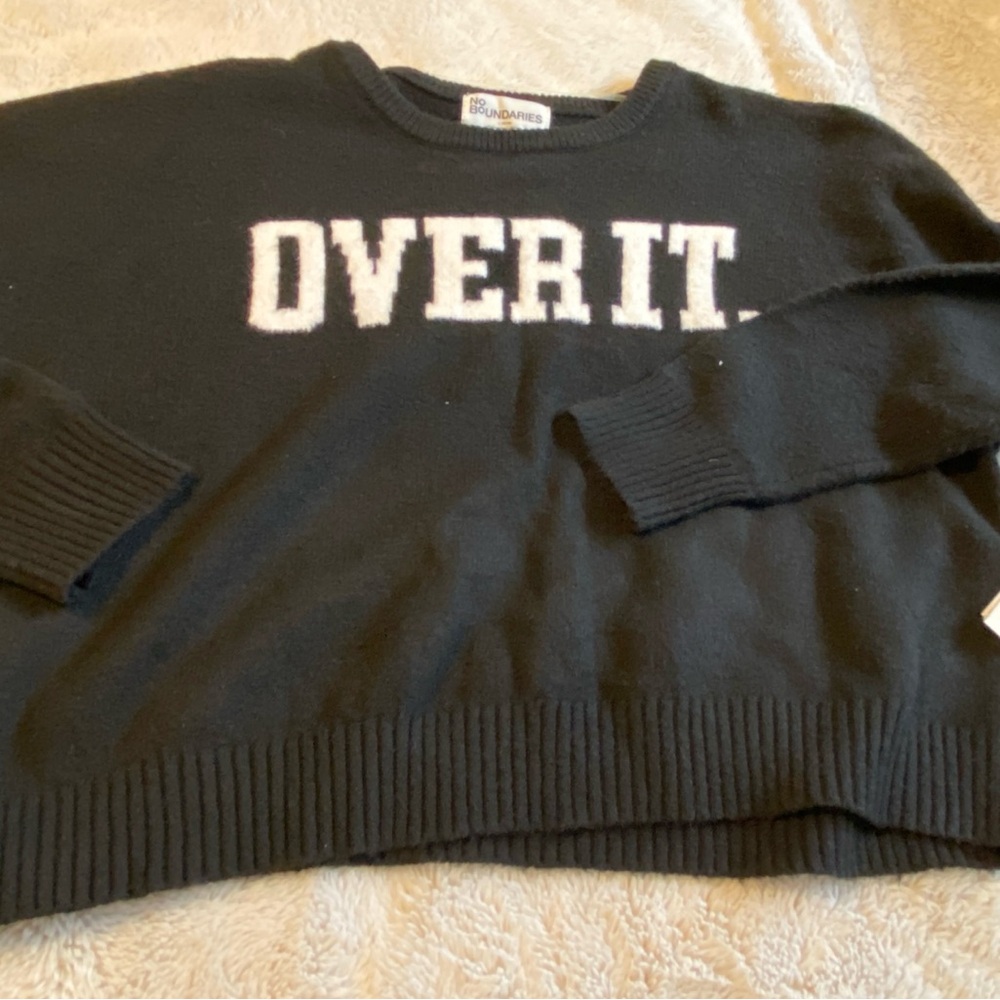 WOMANS-NO BOUNDARIES CREWNECK CROPPED SWEATER SIZE Large (12-14) - Picture 3 of 8